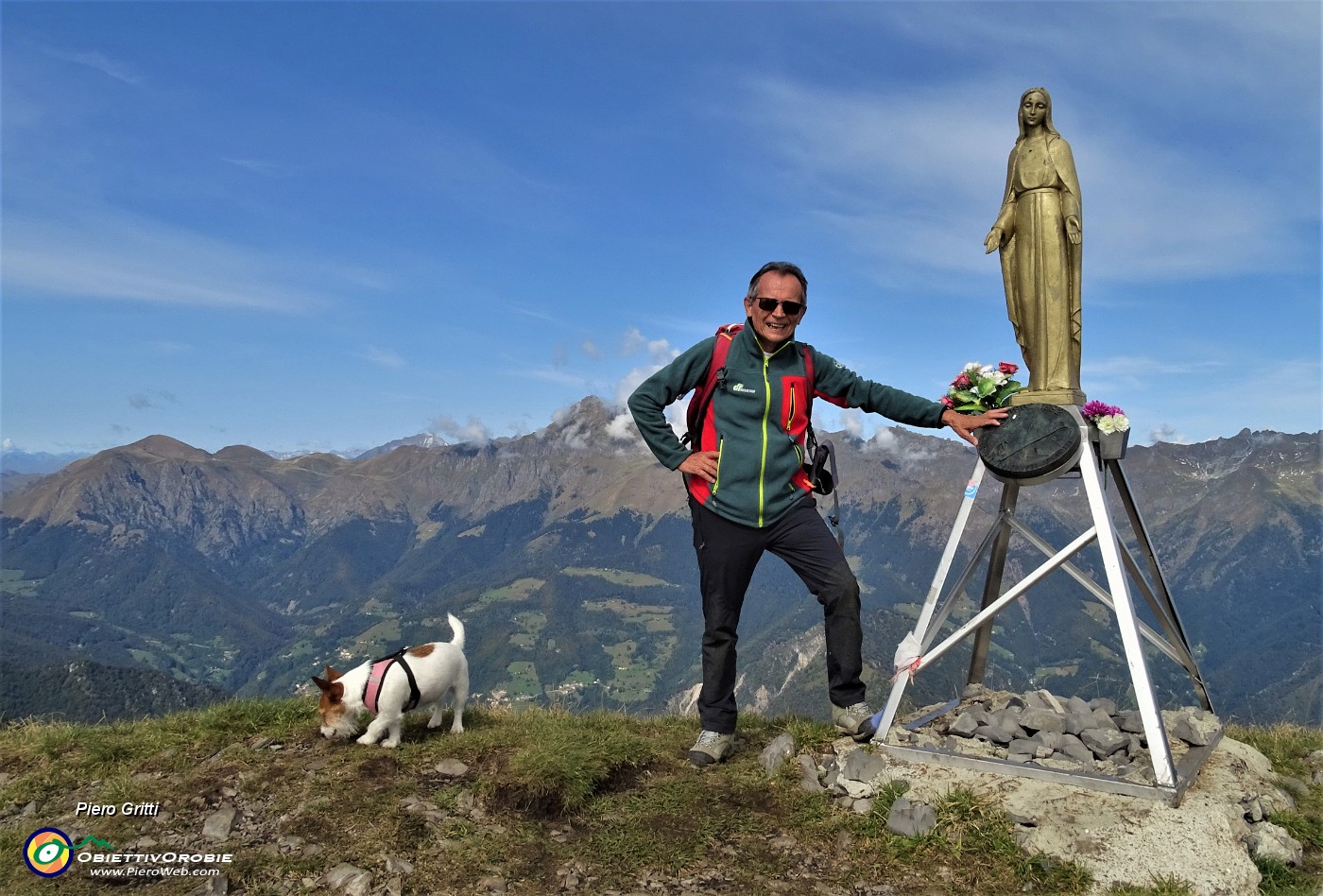 01 Alla Madonnina C.E.A. del Pizzo Baciamorti (2009 m).JPG